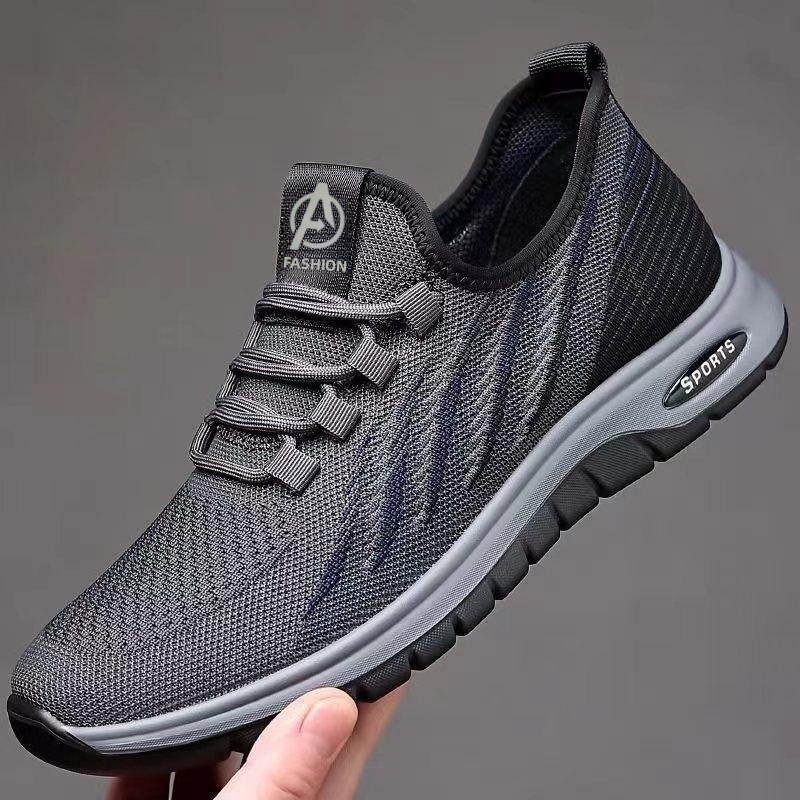 Men's Breathable Mesh Running Shoes · YANYAN China shoe factory