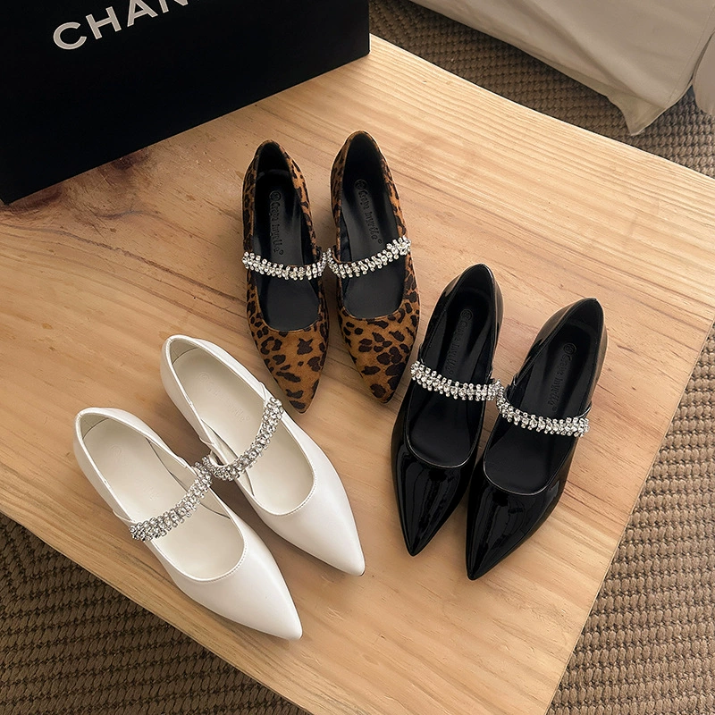 Nuevos Elegantes Tacones Bajos de Puntera Afilada con Tira Brillante Estampado de Leopardo para Mujer Primavera