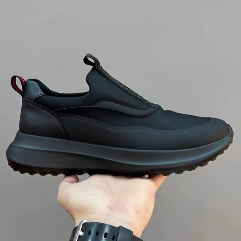 Men's Lightweight Breathable Slip-On Sneakers · YANYAN China shoe factory