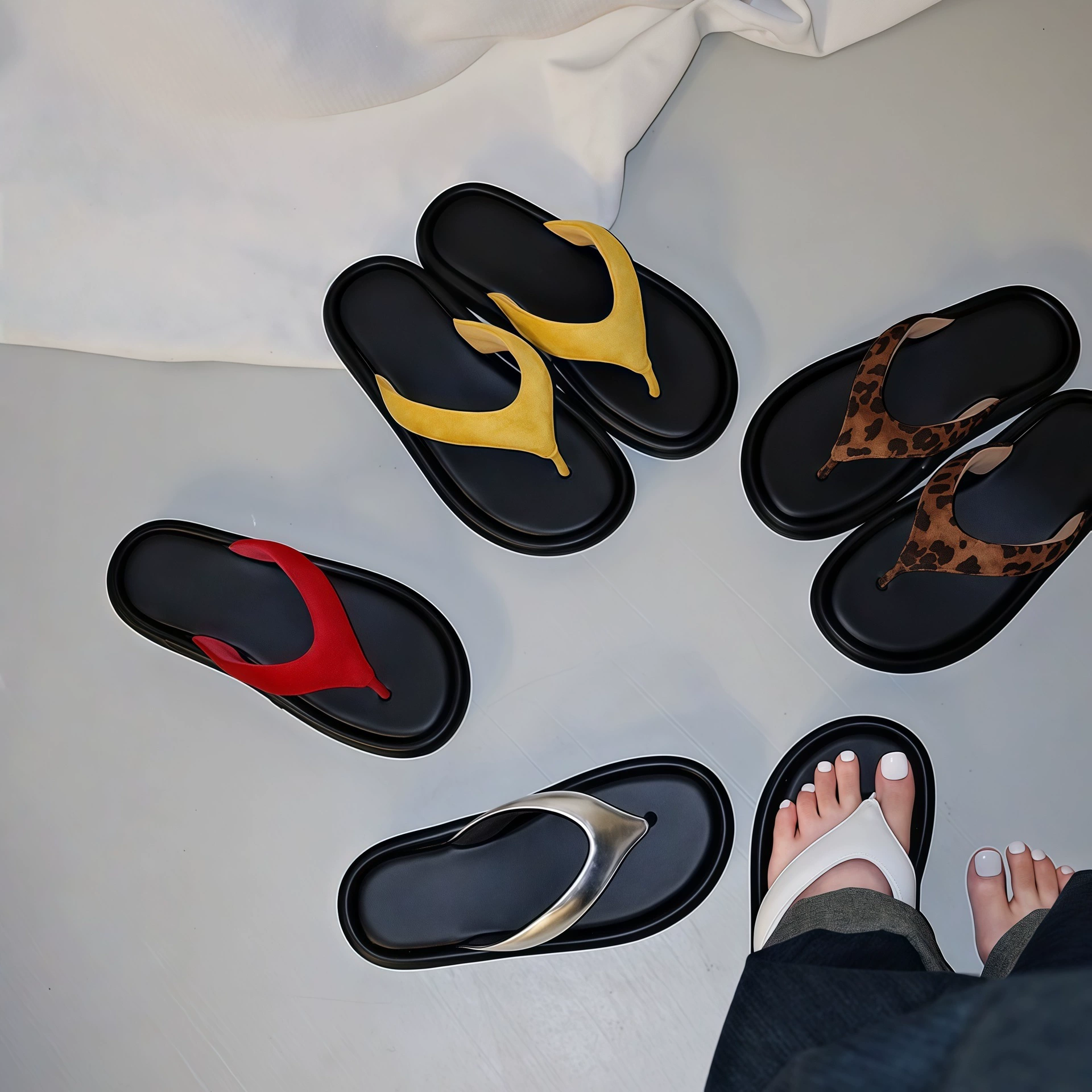 Damen Leopardenmuster Flip Flops Sommer 2026 Neu echtes Leder weiche Sohle Strand