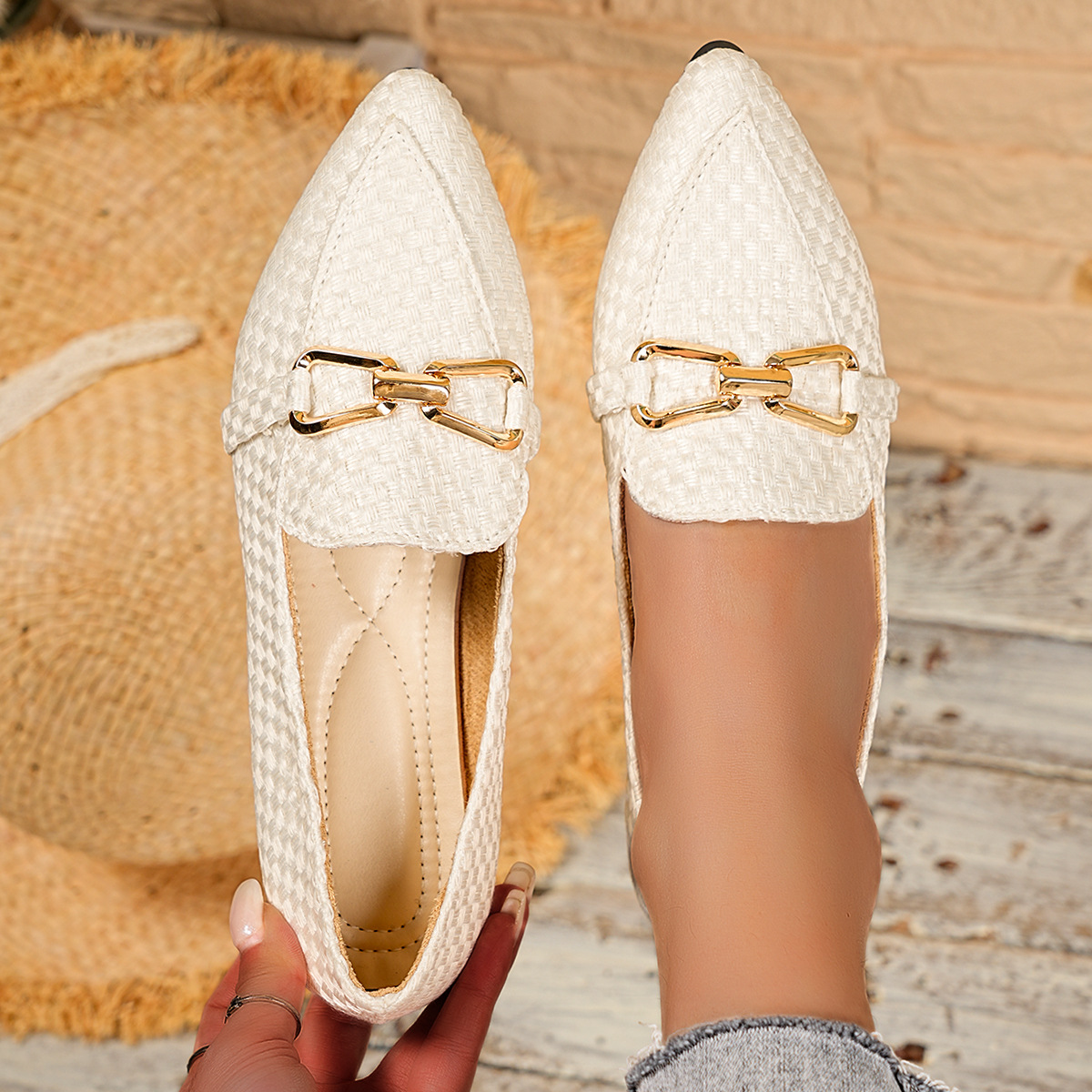 Women's Pointed Toe Slip-On Loafers · YANYAN China shoe factory