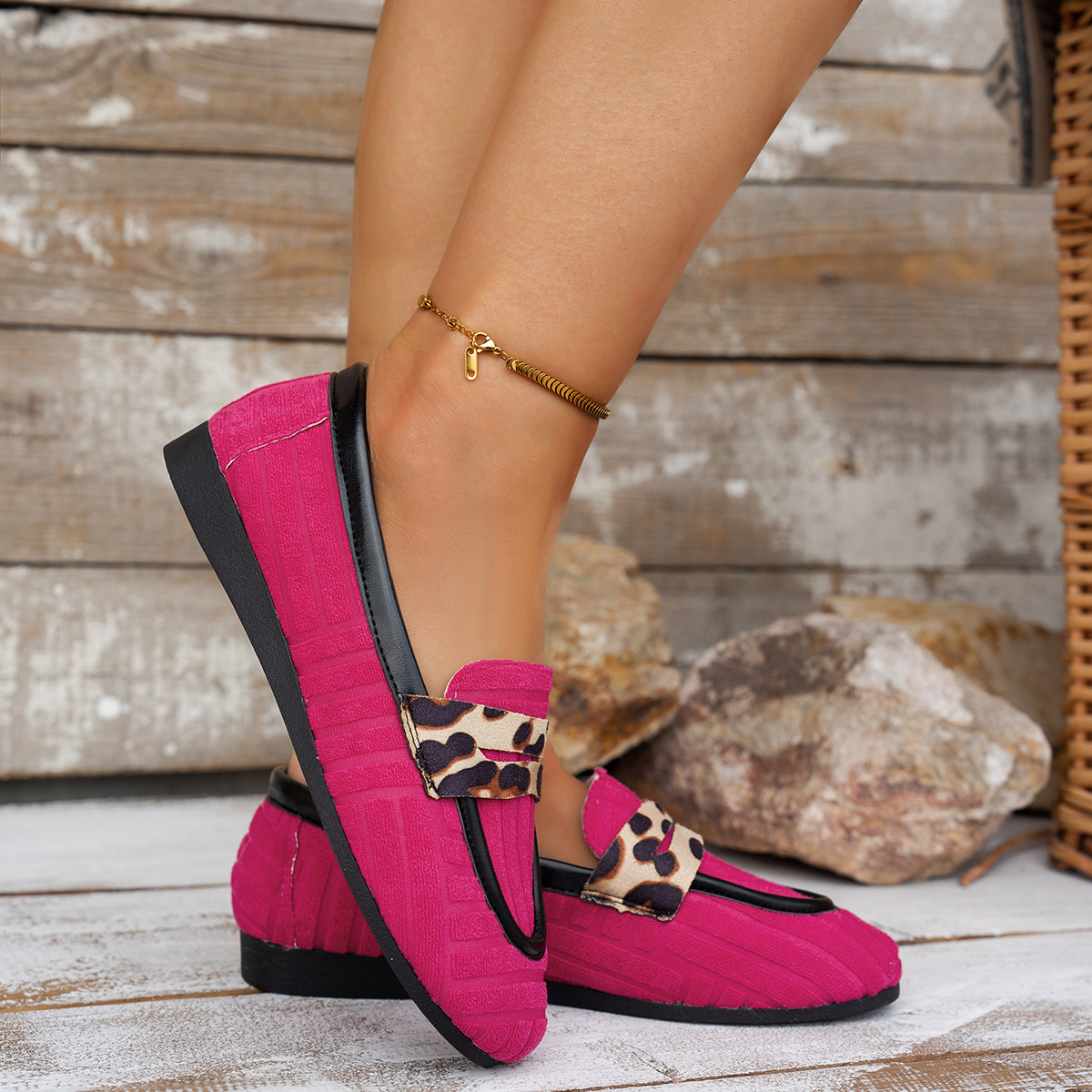 Women's Leopard Print Slip-On Flats · YANYAN China shoe factory