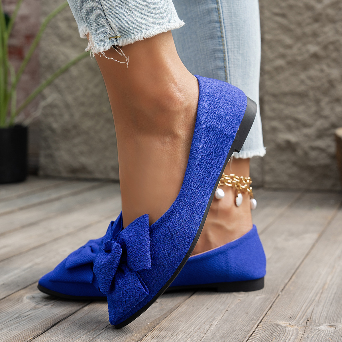 Women's Pointed Toe Bow Flats · YANYAN China shoe factory
