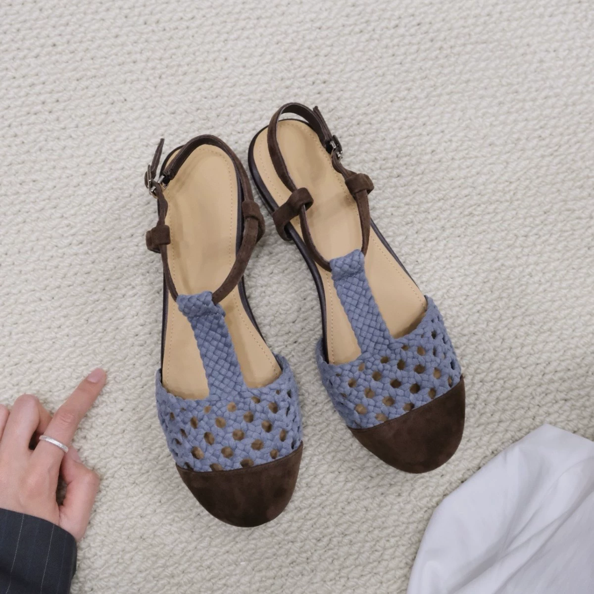 Französische geflochtene atmungsaktive Sandalen für Damen 2025, Sommer lässige weiche Sohle römische Sandalen