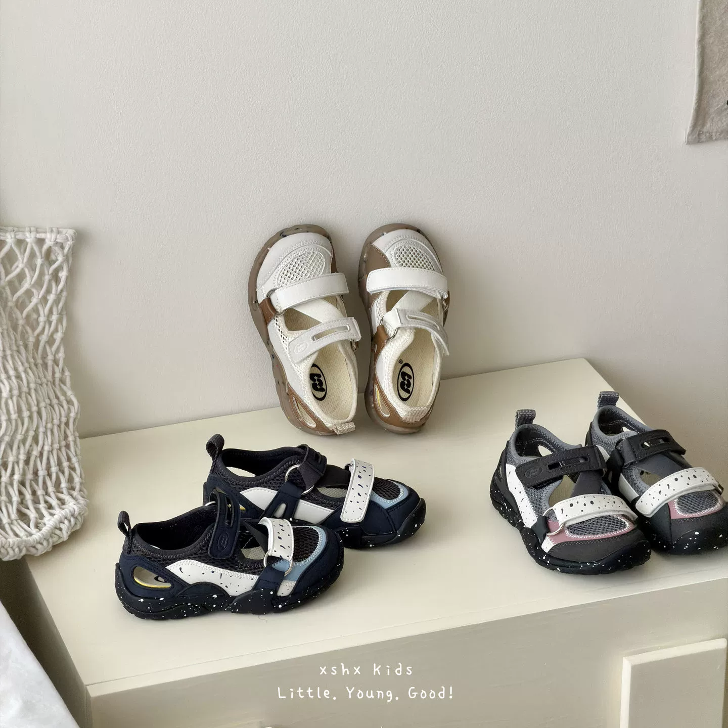 XSHX Sandales de sport fonctionnelles pour enfants, expert en escalade, semelle antidérapante en caoutchouc naturel, mesh simple, garçons et filles, été