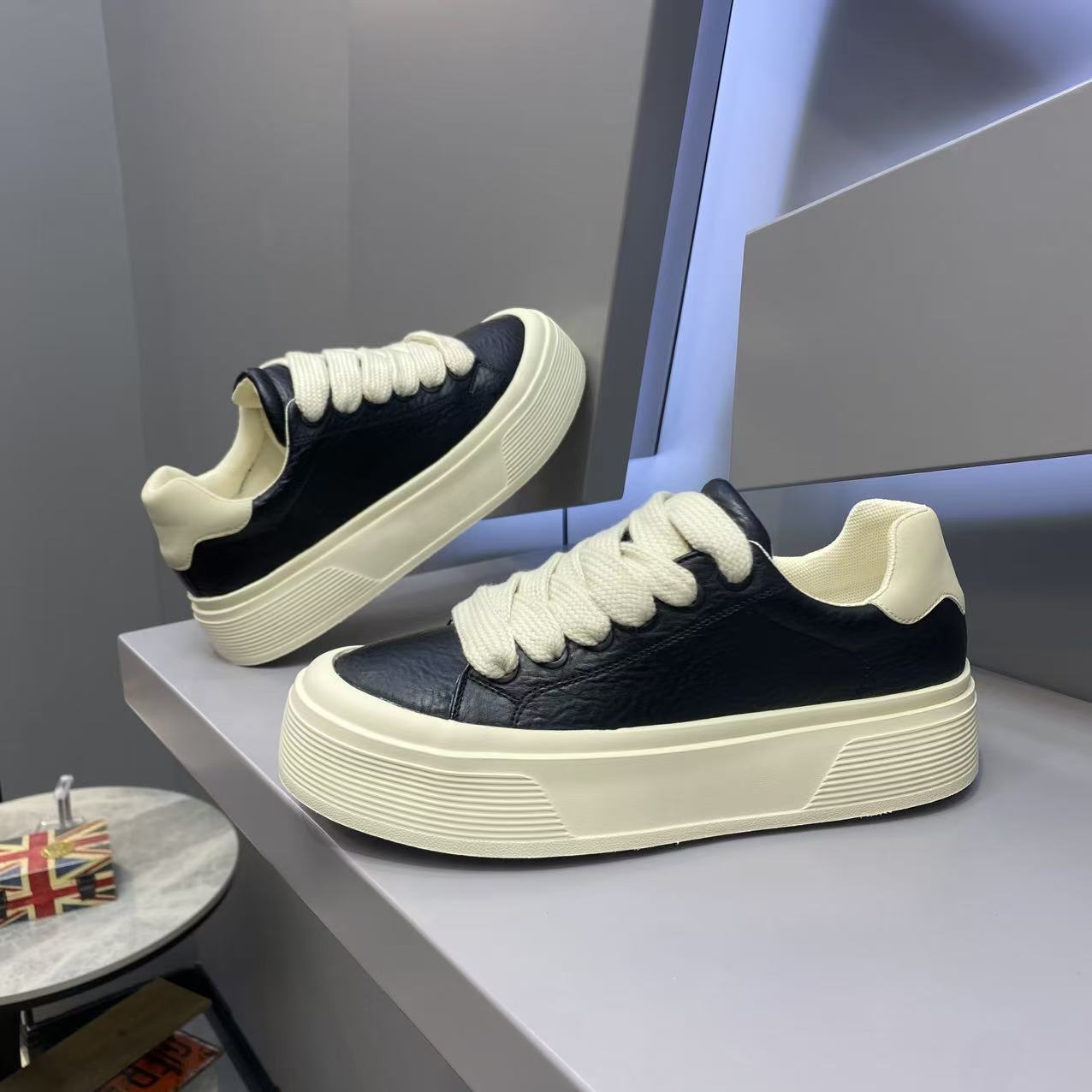 Men's Chunky Sole Casual Skate Shoes · YANYAN China shoe factory
