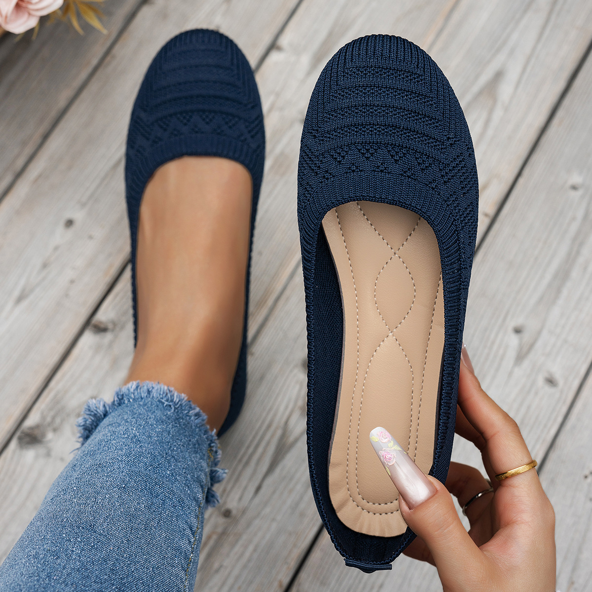 Women's Round Toe Flat Loafers · YANYAN China shoe factory
