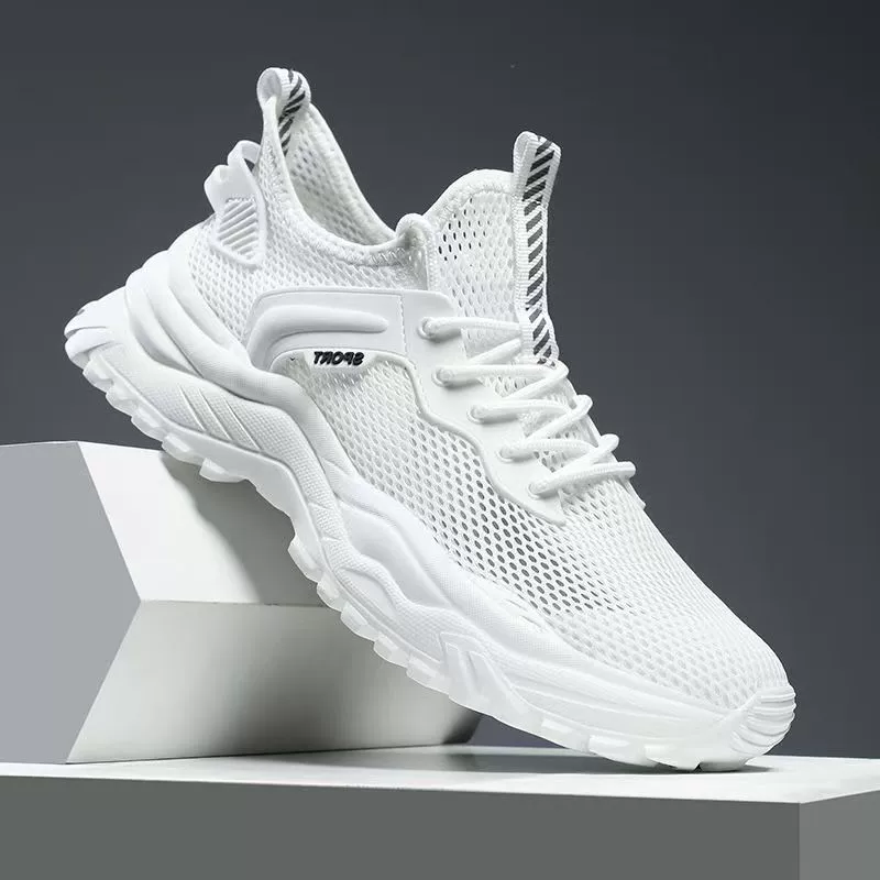 Zapatillas running blancas huecas de malla transpirable ligeras para estudiantes, invierno 2026 nuevas