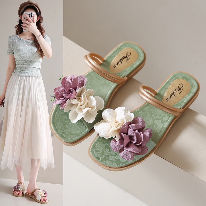 Women's Two Tone Slide Sandals · YANYAN China shoe factory