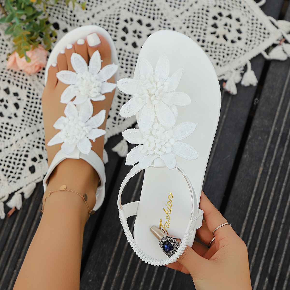 Women's Plus Size Flower Sandals · YANYAN China shoe factory