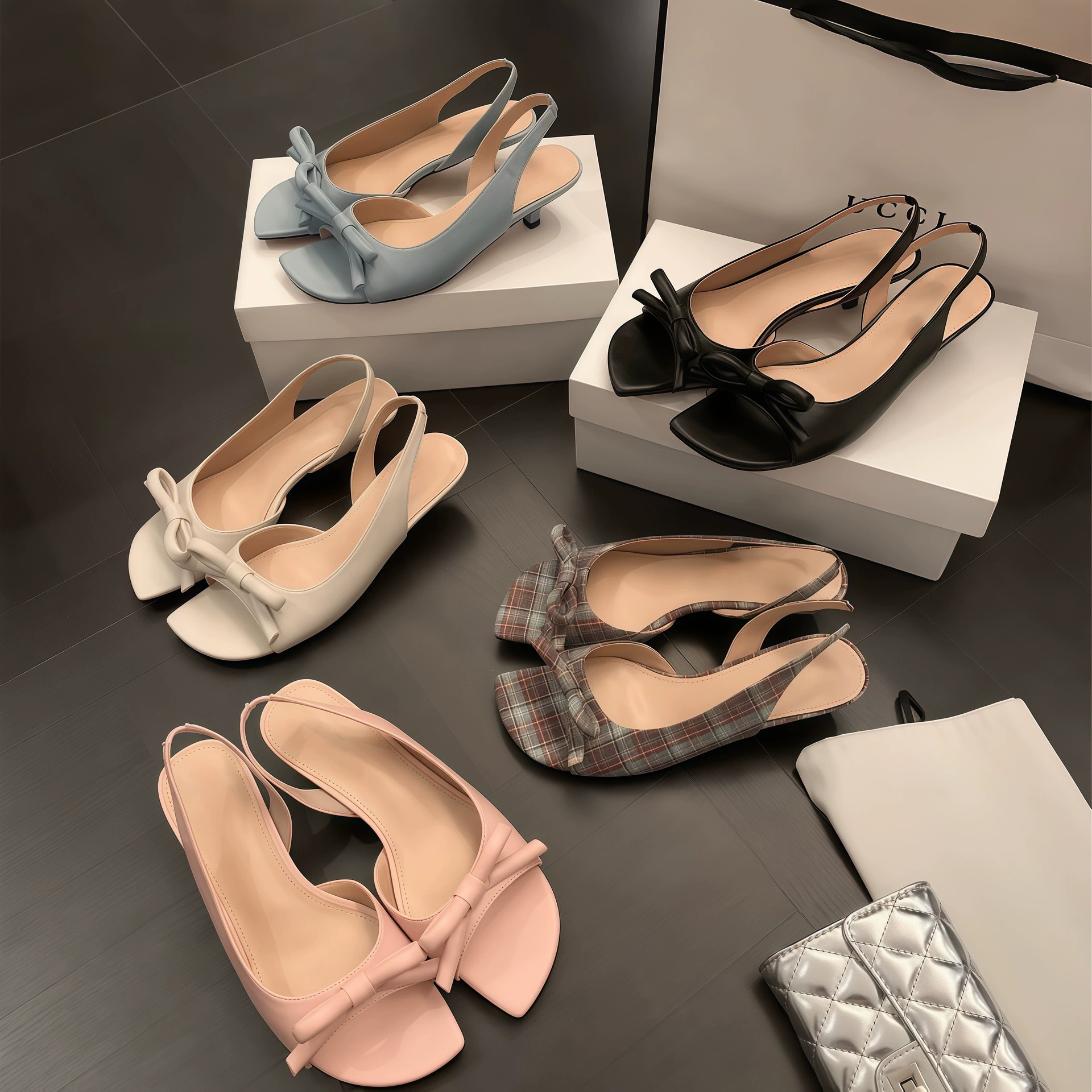 صنادل تشويوجي النسائية الكورية ذات الحزام المتقاطع المدببة والكعب لربيع وصيف 2026 · MOHE China shoe factory