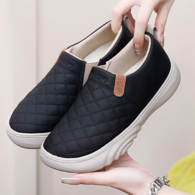 Women's Old Beijing Cloth Loafers · YANYAN China shoe factory