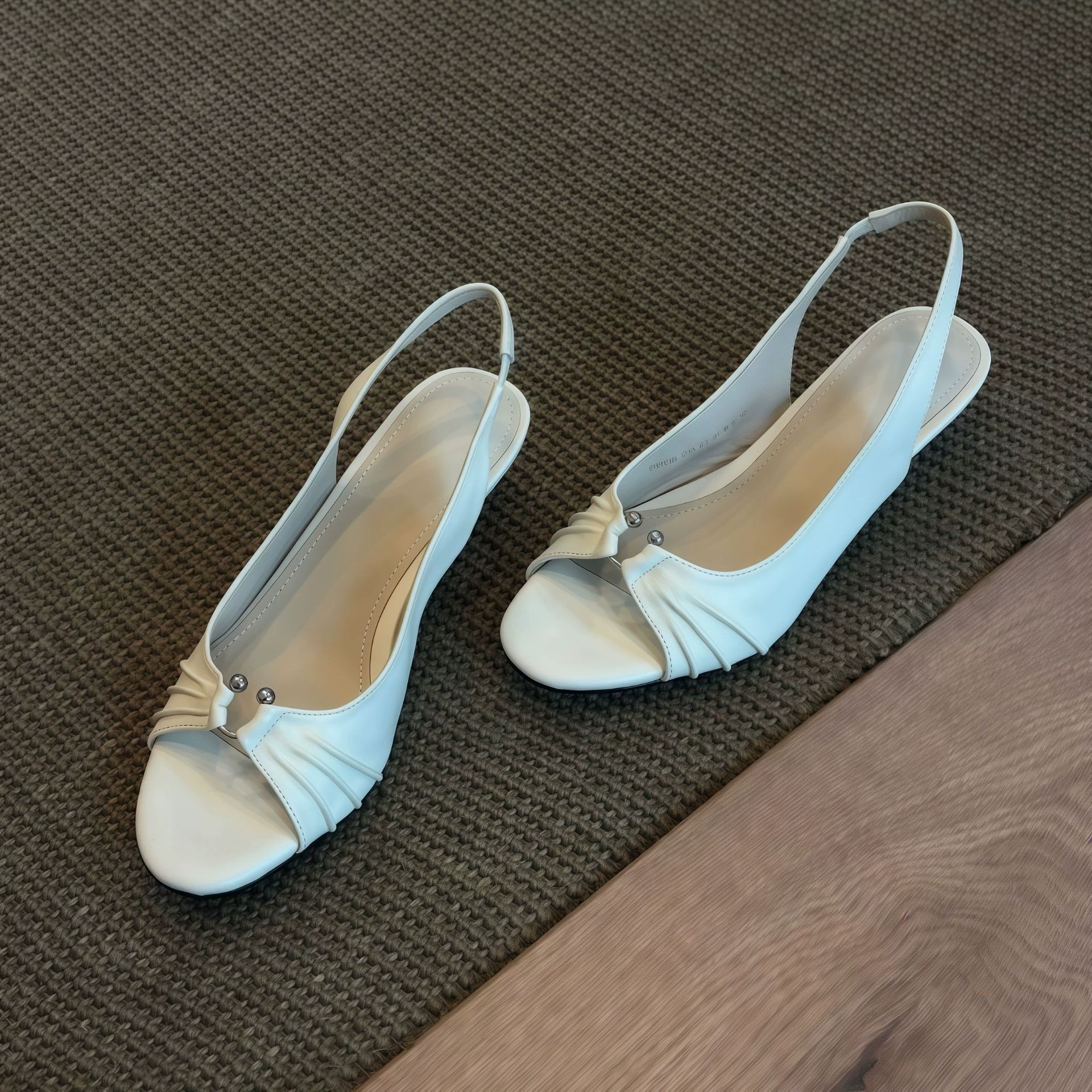 Chuyuji Frances Sandálias Salto Alto Oco Pregueado Tira Tornozelo Stiletto Fivela Peep Toe Mulher · MOHE China shoe factory