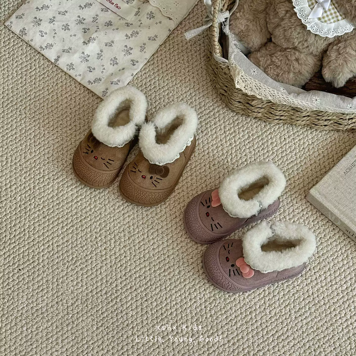 XSHX Retro Snow Boots for Girls, Winter Side Zipper Non-Slip Rubber Sole Cute Cat Design