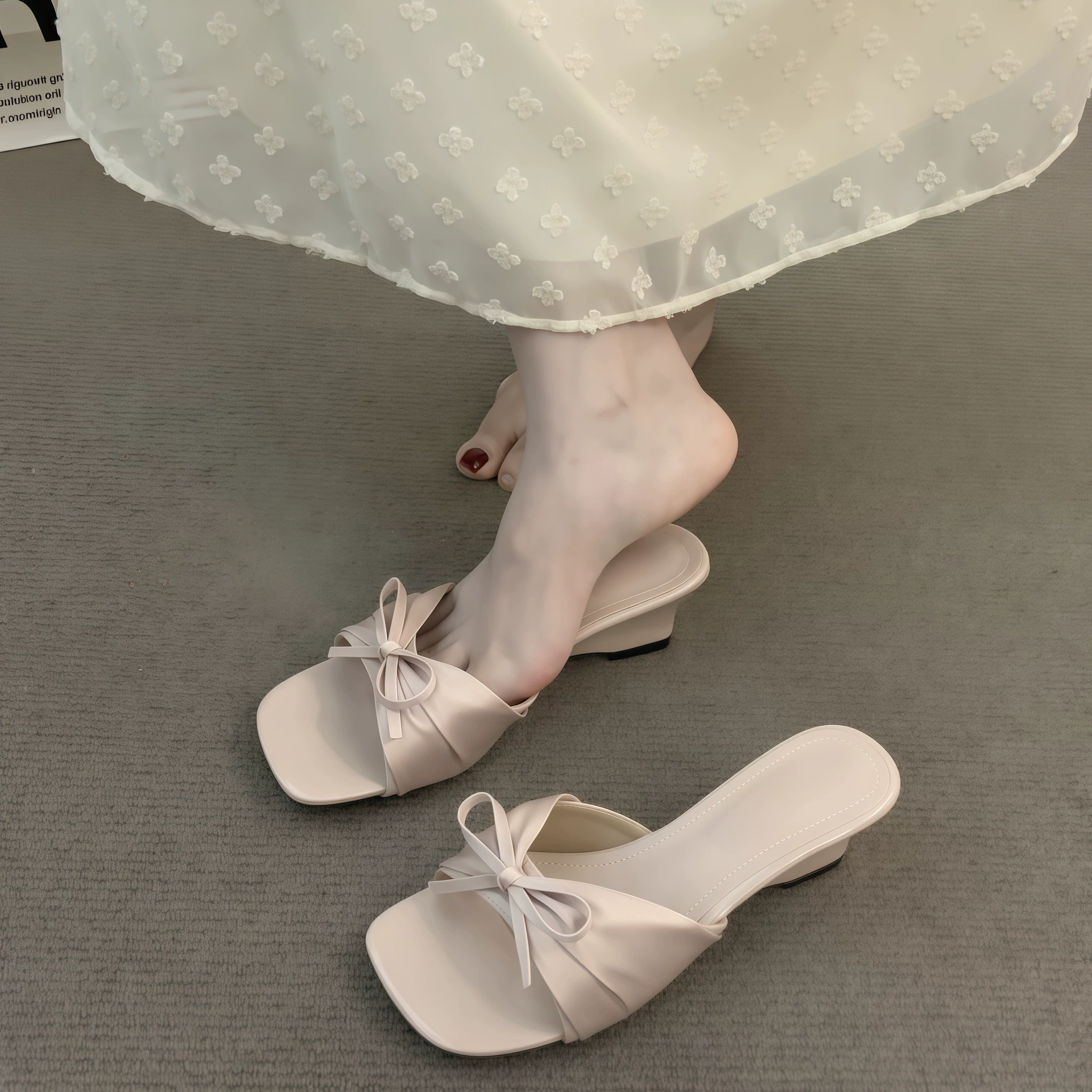 Damen Champagner Gold hoher Absatz Zehenring Slide-Sandalen 2026 Sommerurlaub