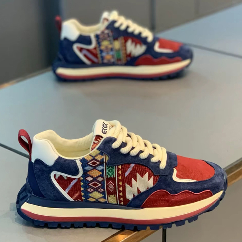 Men's Comfortable Breathable Low Top Sneakers · YANYAN China shoe factory