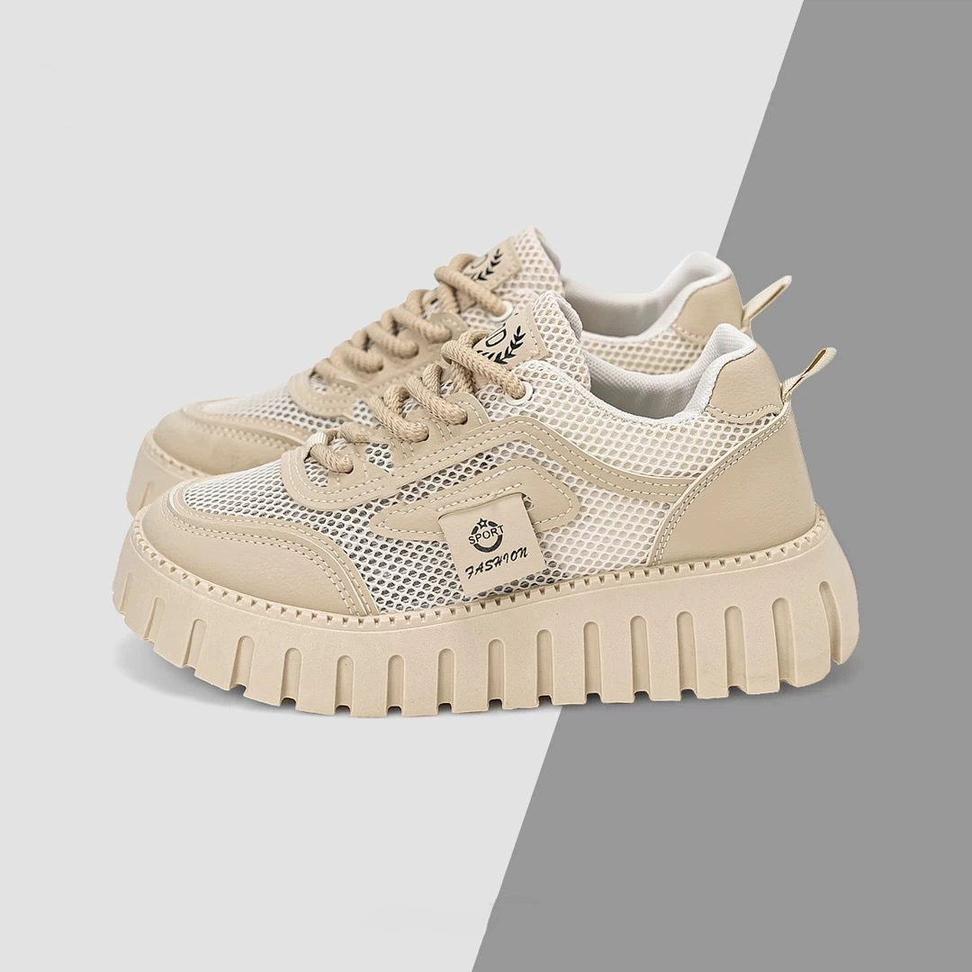 Chaussures respirantes en mesh ajouré pour femme été 2025, semelle épaisse coréenne, sneakers blanches décontractées