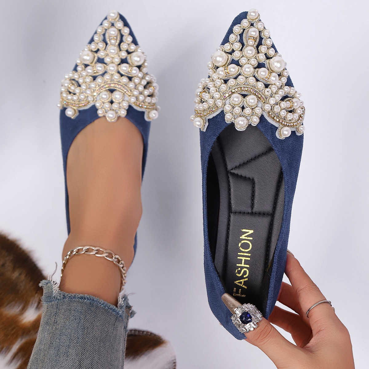 Women's Pointed Toe Pearl Flats · YANYAN China shoe factory
