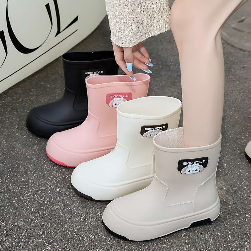 Women's Waterproof Short Rain Boots · YANYAN China shoe factory