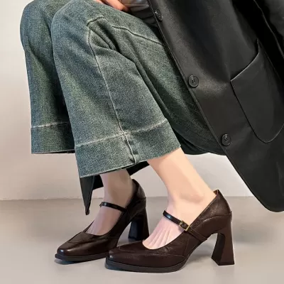 Women's Mary Jane Shoes with Square Toe, Chunky Heel, One Strap, French Style · YANYAN China shoe factory