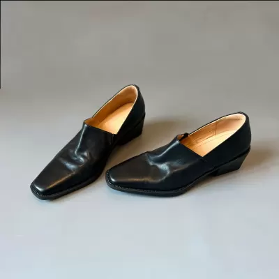 Cool Chic Women's Square Toe Chunky Heel Loafers Slip-on Leather Shoes · YANYAN China shoe factory
