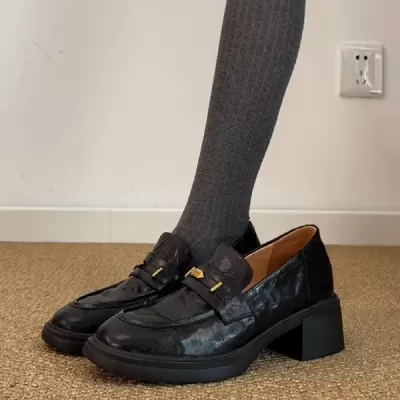Spring New British Retro Round Toe Chunky Heel Loafers Women Black · YANYAN China shoe factory