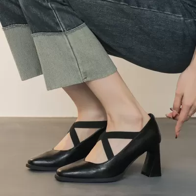 Soft Leather French Retro Mary Jane Shoes Women Pointed Toe Chunky Heel · YANYAN China shoe factory