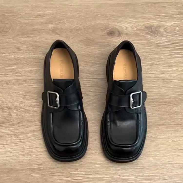 Britische Blockabsatz Quadratische Spitze Damen Loafer Herbst Winter Dicksohle