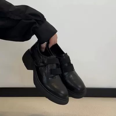 Soft Leather Retro British Magic Tape Sport Sole Loafers Women Chunky · YANYAN China shoe factory