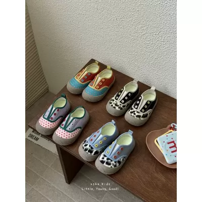 XSHX Xianbei Kids Cloth Shoes Slip-On Kindergarten Anti-Slip Breathable Korean Retro · YANYAN China shoe factory