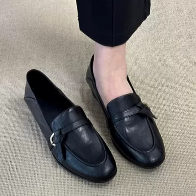 British Chunky Heel Loafers Women 2025 New Retro Office Slip-on Leather · YANYAN China shoe factory