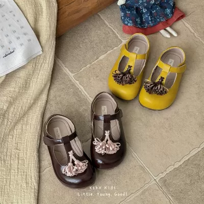 XSHX Retro Girls Small Spike Leather Shoes Breathable Soft Natural Rubber Sole · YANYAN China shoe factory