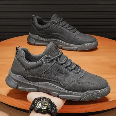 Men's Work Shoes 2026 Spring Board Shoes Lightweight Anti-slip Breathable Safety Shoes