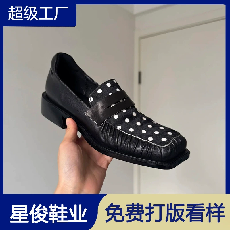 Retro Wrinkled Polka Dot Loafers for Women 2026 Early Spring Chic Slip On Chunky Heel Bean Shoes
