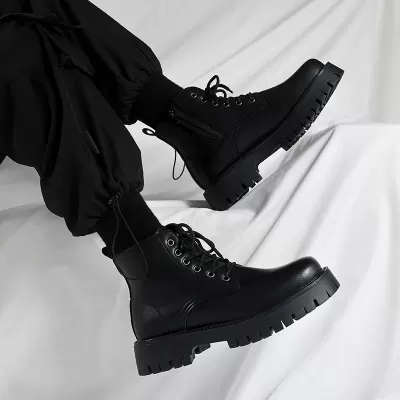 أحذية مارتن بسحاب جانبي ربيع 2026 جديدة سوداء نعل سميك بريطانية عالية جلدية · YANYAN China shoe factory