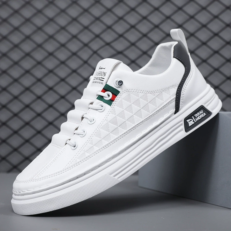 Men's Shoes 2026 New White Sneakers Spring Breathable Casual Board Shoes Business Slip-On Trendy