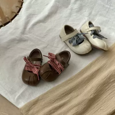 XSHX Pleated French Girls Mary Jane Leather Shoes Spring Summer Hook & Loop Anti-Slip Rubber · YANYAN China shoe factory