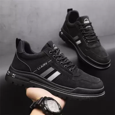 2026 Spring New Trendy Board Shoes Ultra Light Men's Simple Breathable Comfortable Thick Sole Light Work Shoes · YANYAN China shoe factory