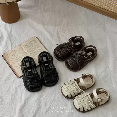 XSHX Girls Low Top Woven Leather Sandals Breathable Anti-Slip Rubber Sole for Spring Summer · YANYAN China shoe factory