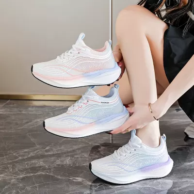 2026 New Women's Running Shoes Lightweight Cushioned Soft Sole for Fitness · YANYAN China shoe factory