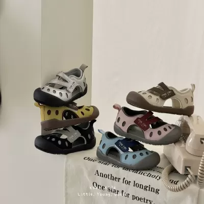 XSHX Kids Toe Cap Mesh Shoes with Velcro Anti-Slip Rubber Sole Anti-Dirt Leather · YANYAN China shoe factory