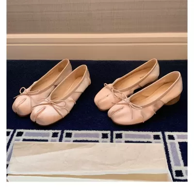 Women's Split-Toe Pleated Silk Mary Jane Flats Ballet Shoes 1.5-4.5cm Heel · YANYAN China shoe factory
