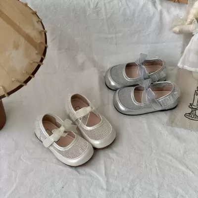 XSHX Girls Retro Mary Jane Shoes with Silver Matte Finish Anti-Slip Rubber Sole for Summer · YANYAN China shoe factory