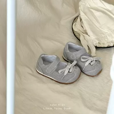 XSHX Girls Striped Slip-On Shoes with Toe Cap Anti-Slip Rubber Sole for All Seasons · YANYAN China shoe factory