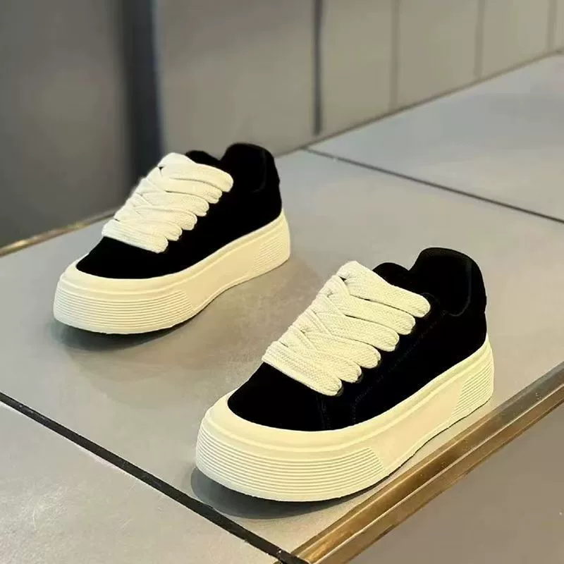 Chaussures bateau homme été 2026 respirantes semelle épaisse surélevées noires uniques sneakers modèle 2040