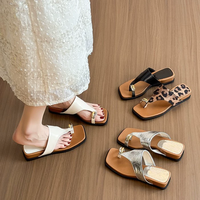 Women's Gold Buckle Toe Loop Soft Leather Platform Sandals Summer Beach Slides 2026 New