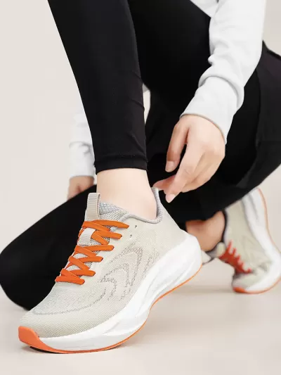Wide Toe Box Women's Comfortable Soft Sole Running Shoes Popcorn Cushion Lightweight Breathable · YANYAN China shoe factory