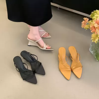 Chuyuji Sandales compensées talon or femme 2026 Nouveau bout pointu bride arrière été · YANYAN China shoe factory