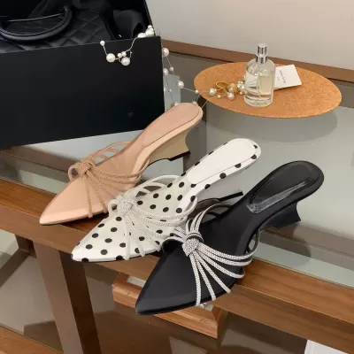 Chuyuji Korean Rhinestone Pointed Toe Stiletto Slide Sandals Women 2026 New Fashion Comfort · YANYAN China shoe factory