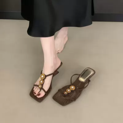 Chuyuji Retro Square Toe Embroidery Rhinestone Pumps Women 2026 New Ankle Strap Open Toe Wedge · YANYAN China shoe factory